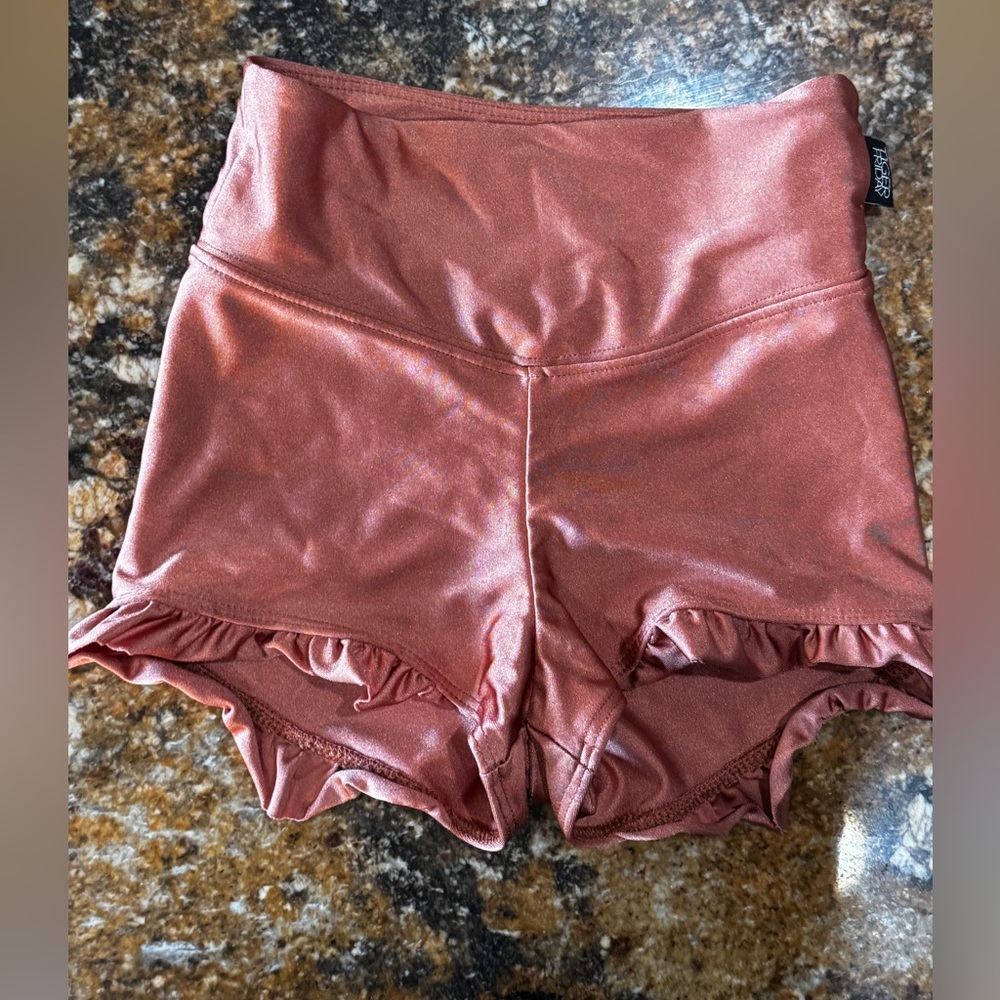 Tiger Friday filly shorts child Large Girls Ruffled in Salmon/Rust shimmer